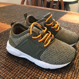 NWOT Toddler boys Cat & Jack sneakers